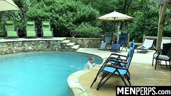 Straight Boy Submits Him to A Thorough Cavity Search to The Gay Officer – Menperps