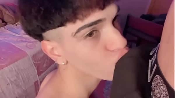 Asiático novinho twink dando para o namorado da melhor amiga