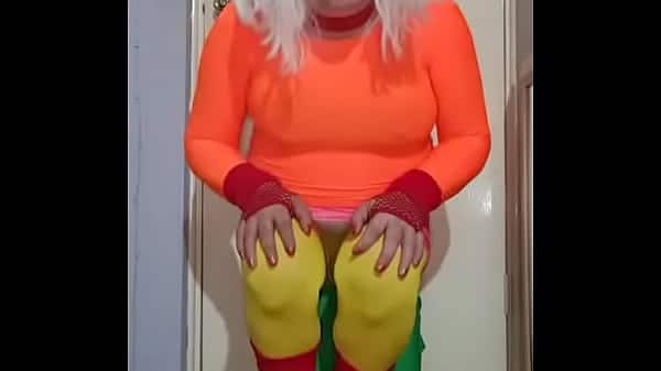 if you want to stop me doing this then feed me yours on cam for the world to see