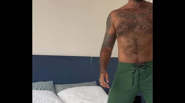 Comendo o gringo até leitar – Assista completo (RED)