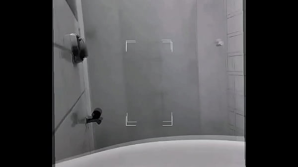 Po práci jsem zavolal kolegovi, aby mi ukázal nový pokoj.