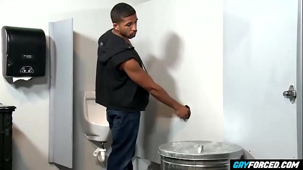 – Interracial Glory Hole Black Gay Cock